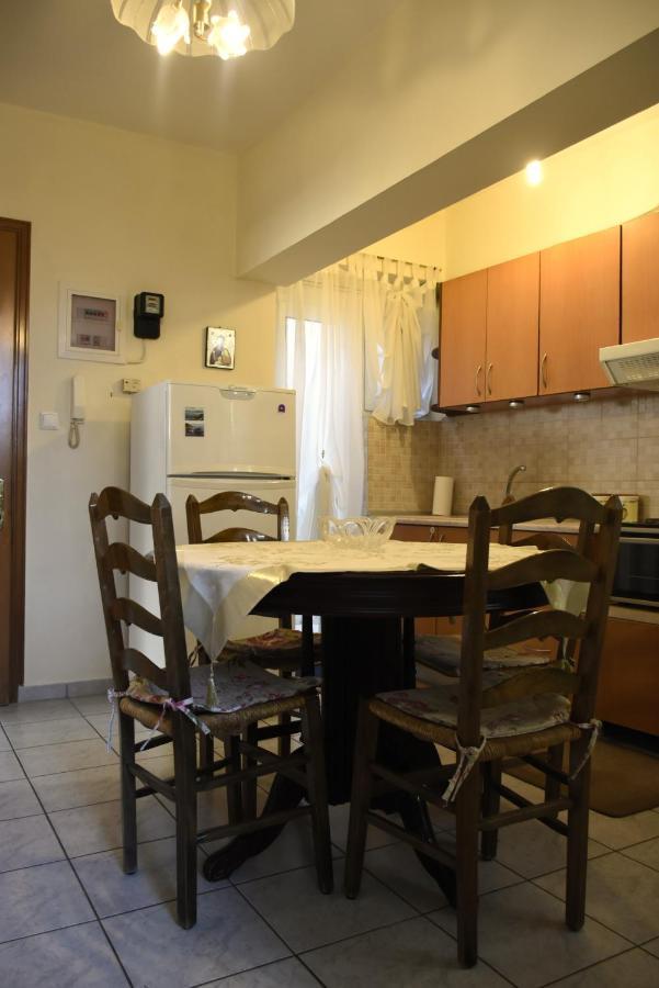 Poly'S Cozy Home Volos Buitenkant foto